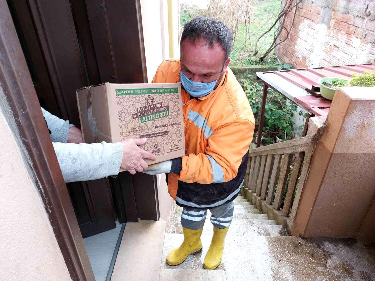 Altınordu\'da ihtiyaç sahiplerine gıda ve yakacak desteği