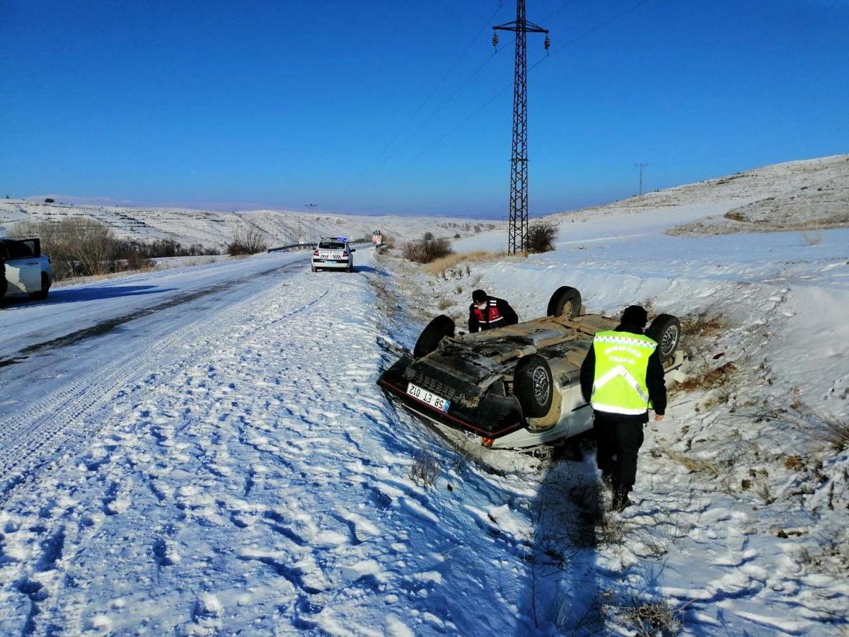 Son dakika haberi... Evden hastaneye gitmek için yola çıkıp, ambulansla hastaneye vardılar