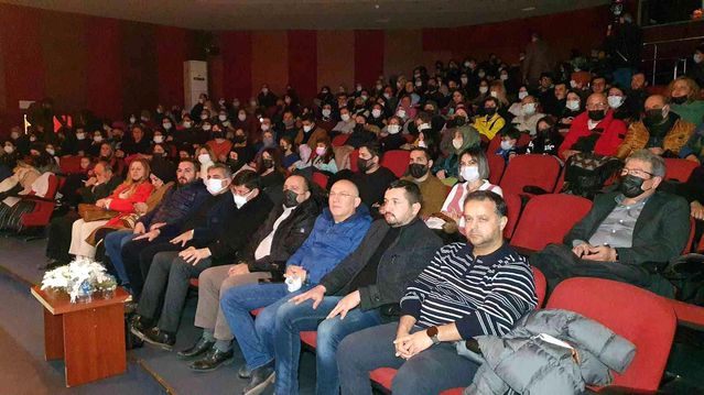 Gaz lambası eşliğinde Kış Masalı dinletisi