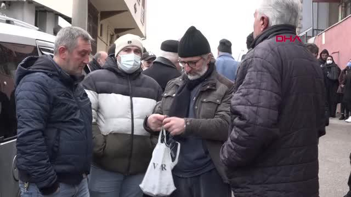 GÖREV YAPTIĞI HASTANEDE ÖLEN BEYZA NUR HEMŞİRE SON YOLCULUĞUNA UĞURLANDI