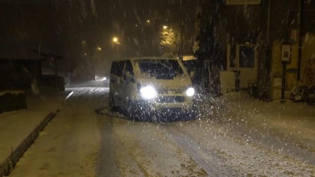 İstanbul'da beklenen kar yağışı başladı! İşte ilçe ilçe son durum