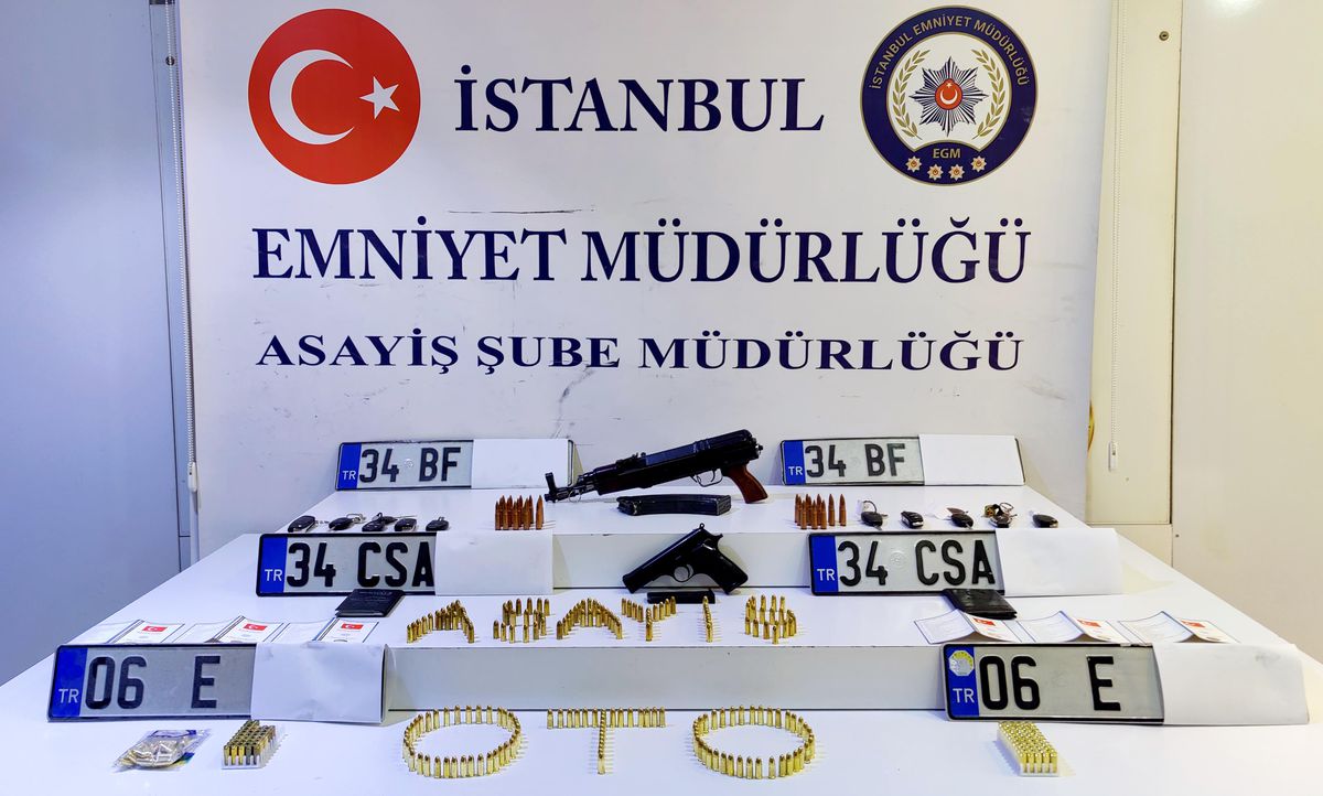 İstanbul\'da otomobil dolandırıcılığı operasyonunda 30 kişi yakalandı