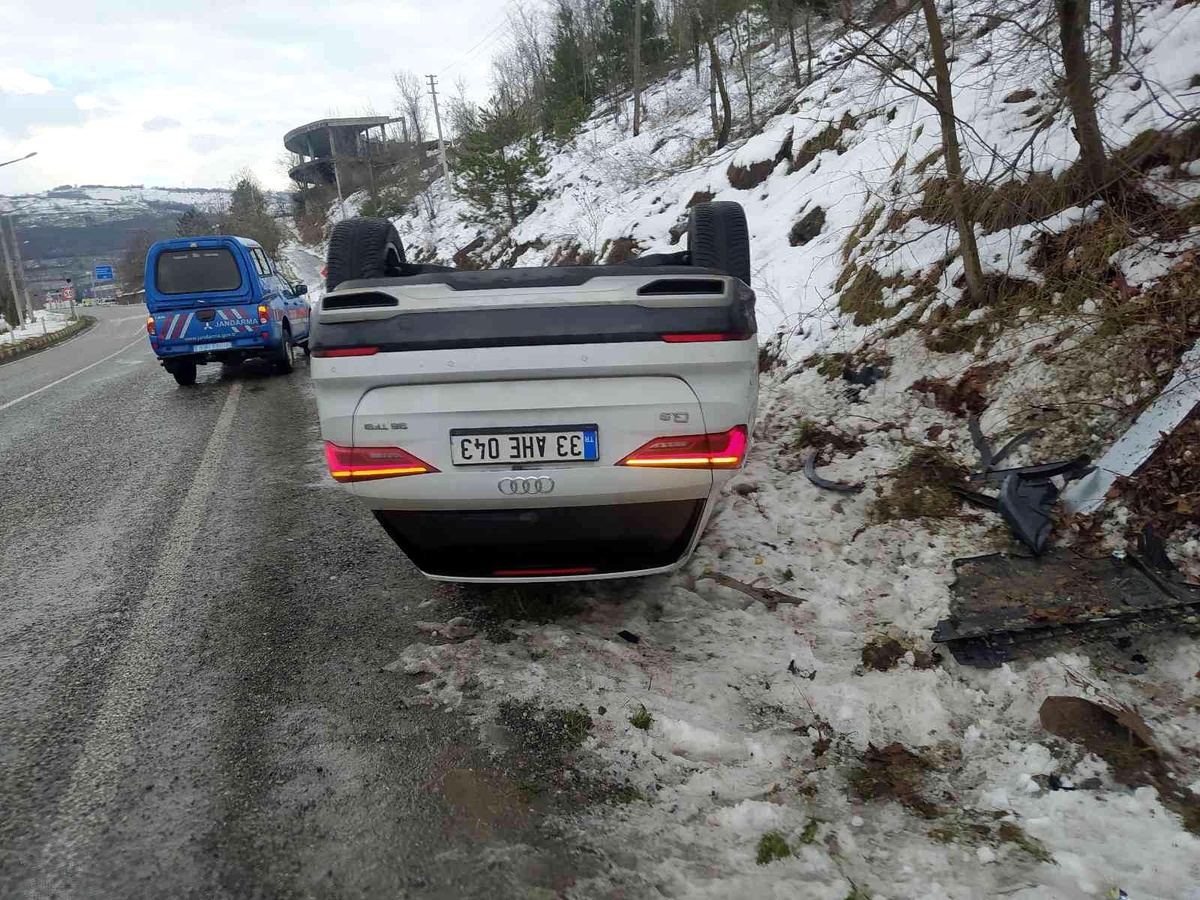 Takla atan otomobilden yara almadan çıktı