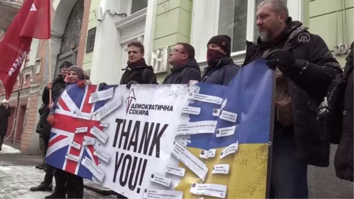 Ukraynalı aktivistlerden İngiltere'ye teşekkür
