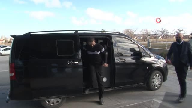Yedi yıl önce felç olan Filistinli genç aradığı tedaviyi Eskişehir'de buldu