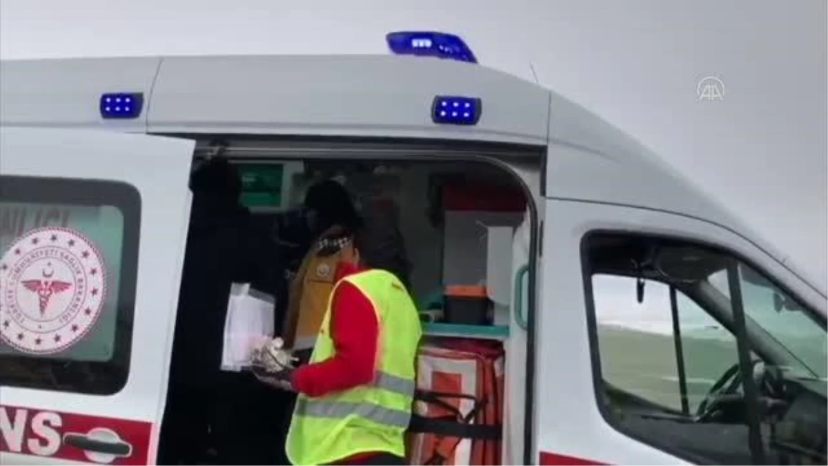 54 yaşındaki hasta, ambulans uçakla Erzurum\'a sevk edildi