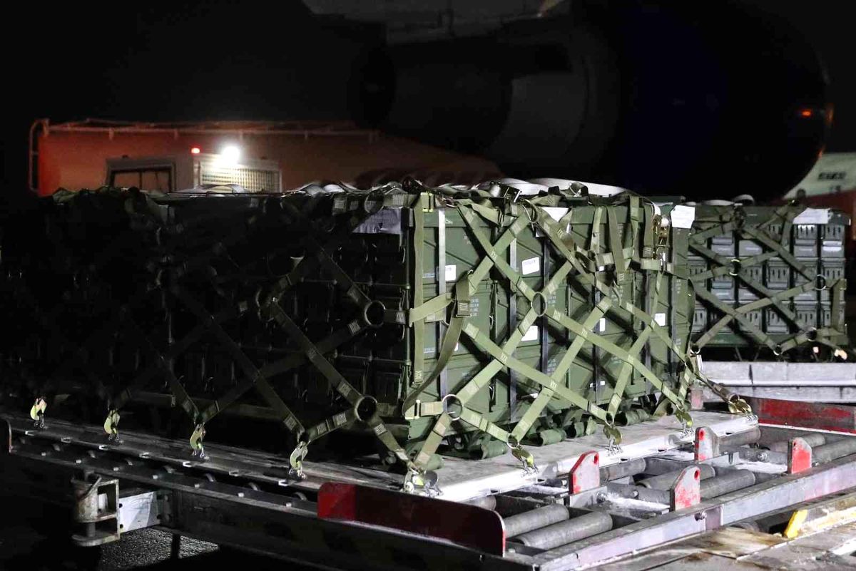 ABD\'nin 200 milyon dolarlık savunma yardımının ilk kısmı Ukrayna\'ya ulaştı