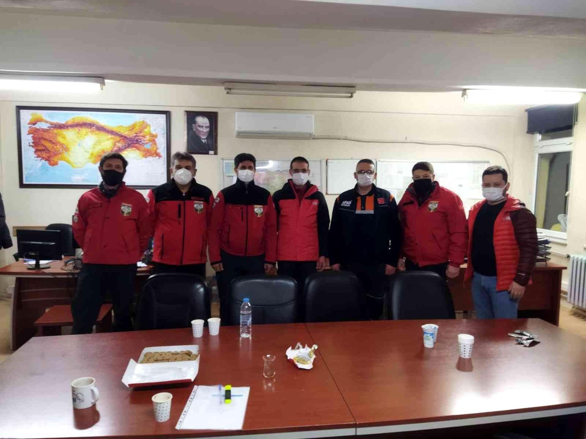 AKUT Eskişehir\'den kar nöbeti ekiplerine ziyaret