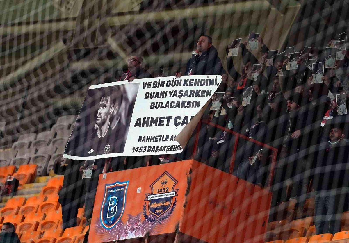 Başakşehir\'de Ahmet Çalık unutulmadı