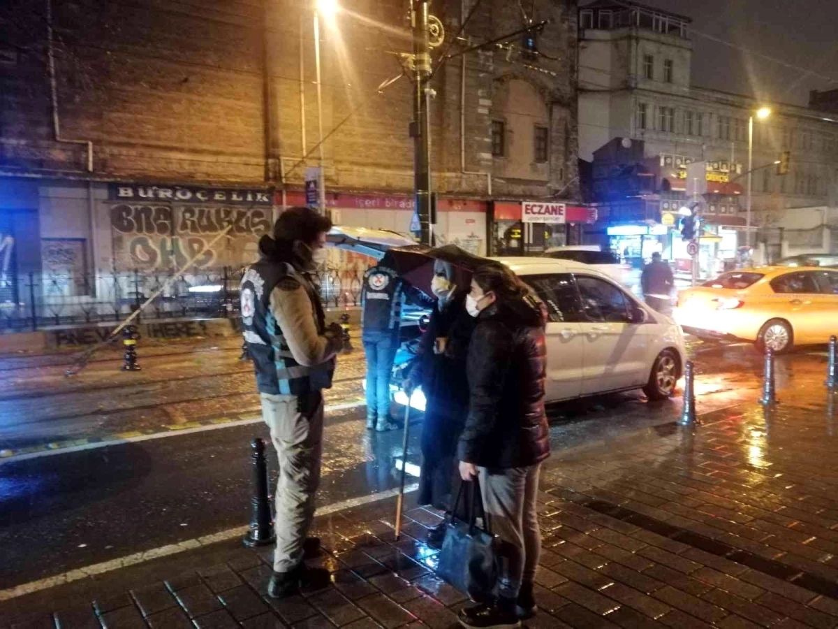 Beşiktaş\'ta duygu simsarı iki kişiye para cezası