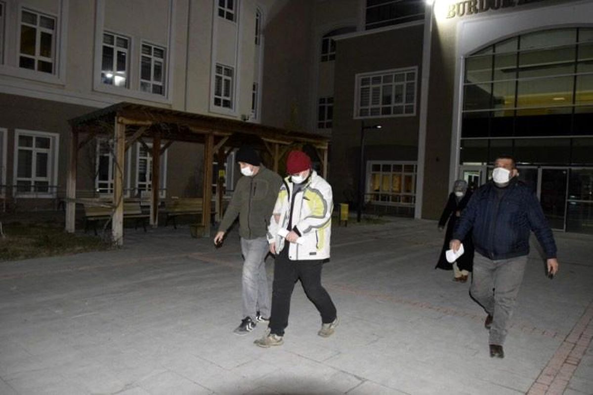 Burdur'da avukatlardan sorumlu FETÖ şüphelileri tutuklandı