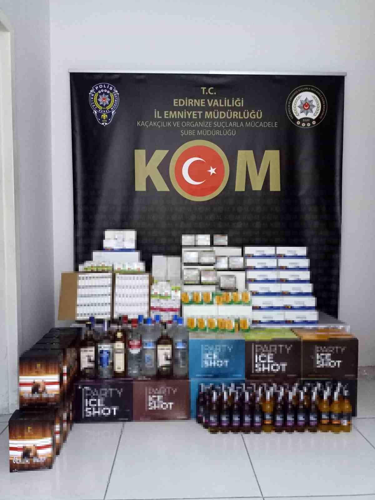 Edirne\'de kaçak içki ve cinsel ürün ele geçirildi