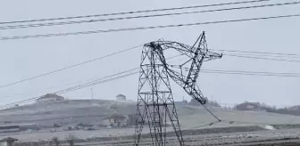Kırşehir'de fırtına elektrik tellerini kopardı