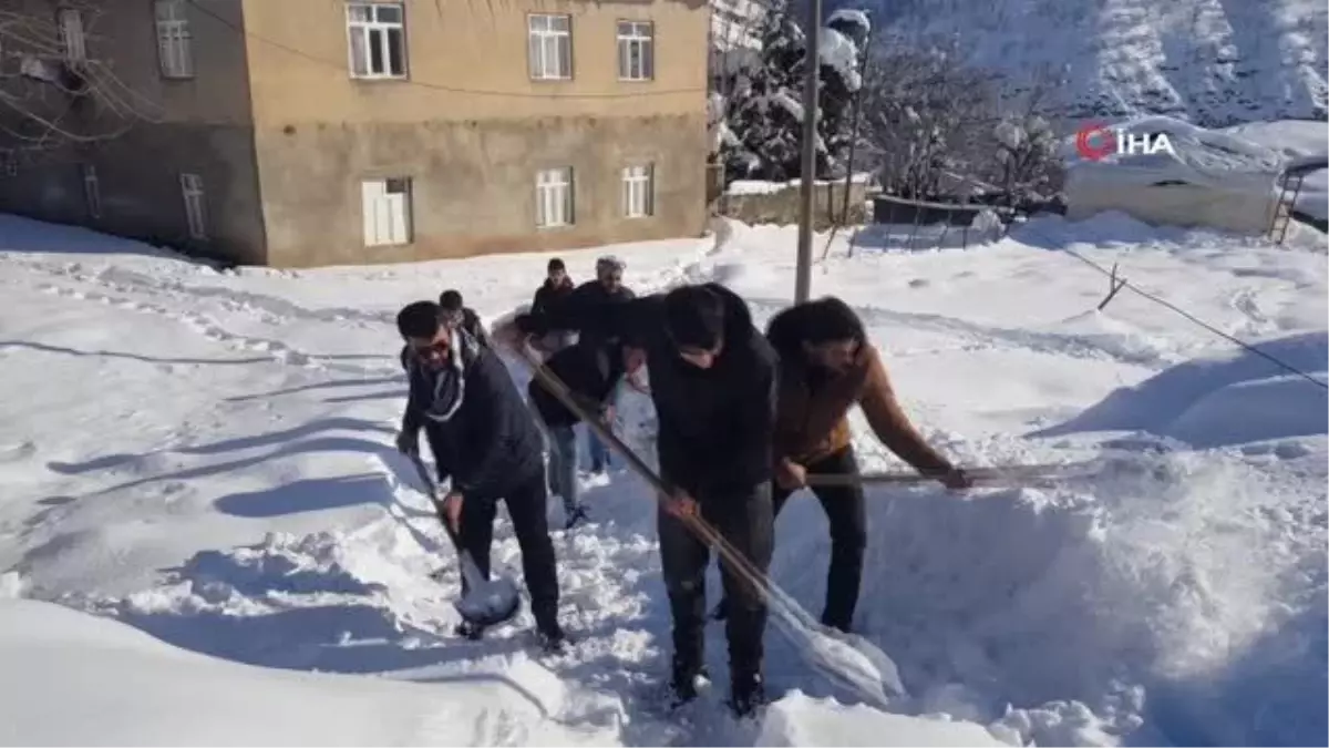 Köylerde imece usulü karla mücadele çalışması