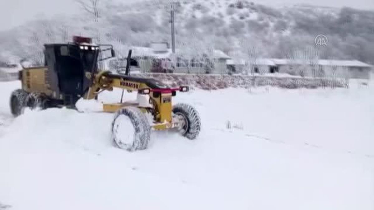 Amasya'da 364 köy yolu kar nedeniyle ulaşıma kapandı