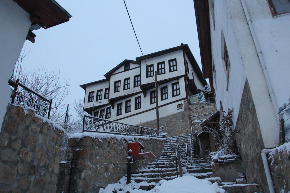 Beypazarı\'nda kar güzelliği
