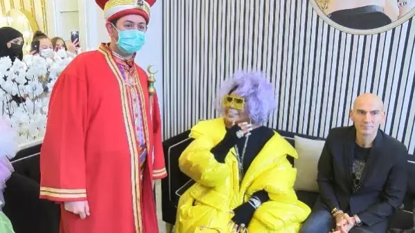 Bursa'da açılışa katılan Bülent Ersoy'dan, 'Anıtkabir' açıklaması