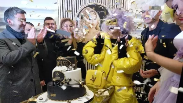 Bursa'da açılışa katılan Bülent Ersoy'dan, 'Anıtkabir' açıklaması