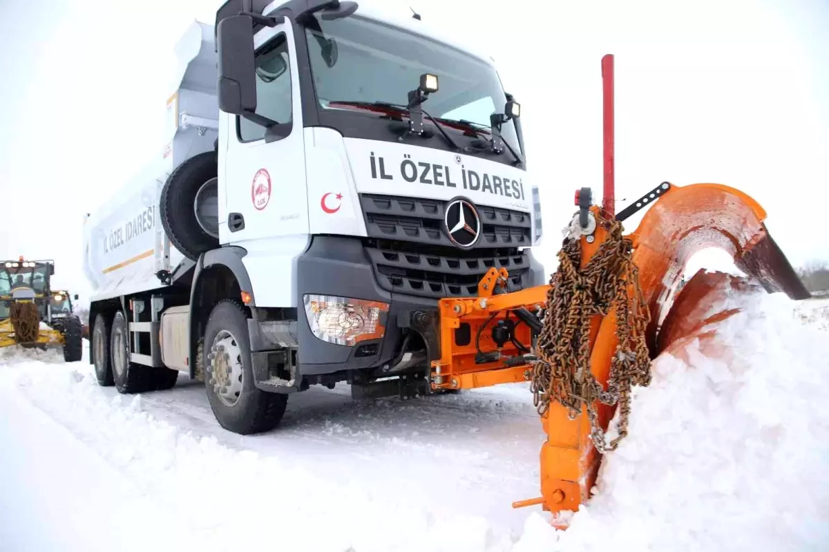 Elazığ\'da 41 köy yolunun ulaşıma açılması için çalışma sürüyor