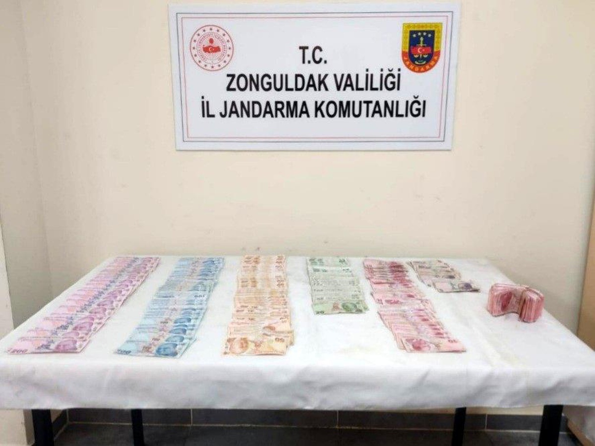 İş yerine giren hırsız çantadaki 20 bin lirayı çaldı