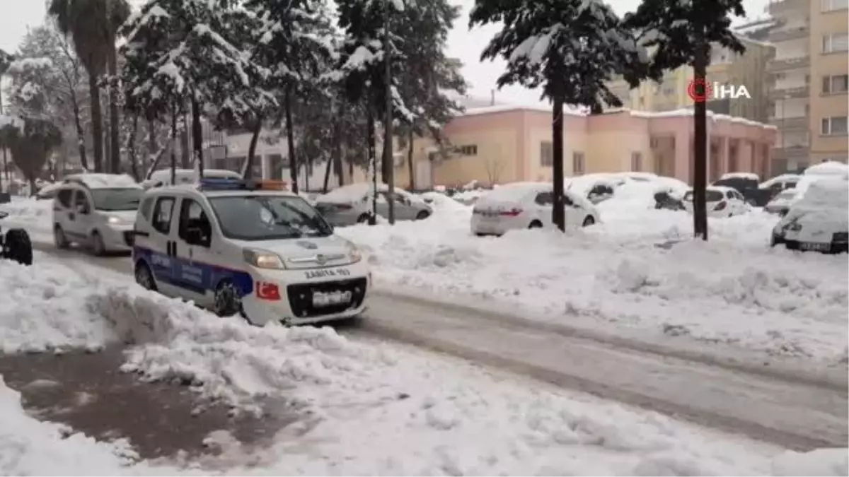 İslahiye'de kar yağışı etkili oluyor