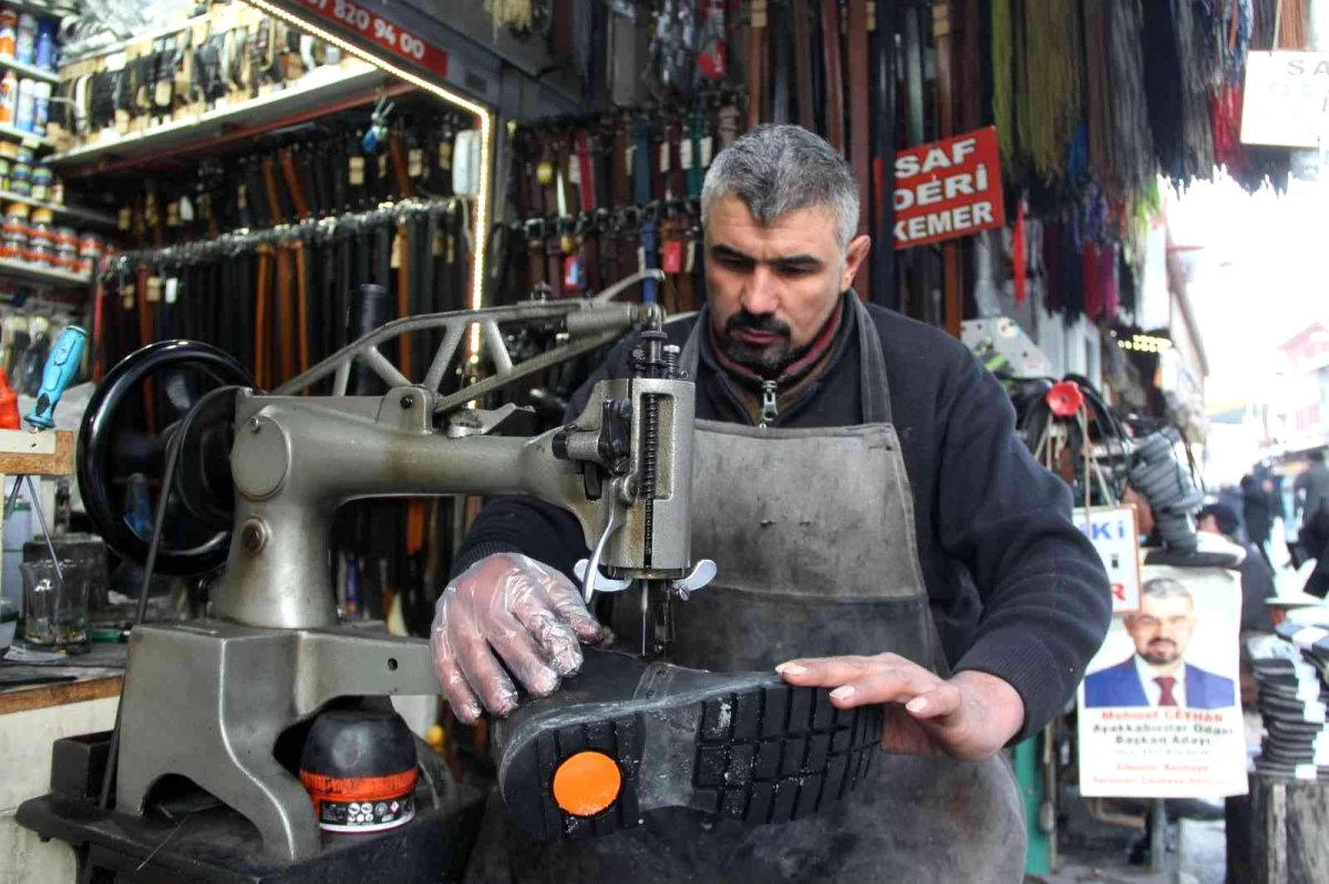 "Karlı günlerde ayakkabı tercihi önemli"