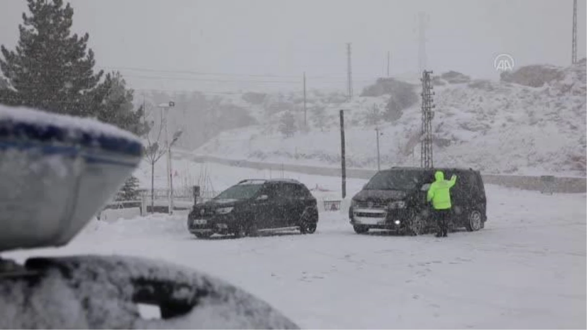 Malatya-Kayseri kara yolu ulaşıma kapatıldı