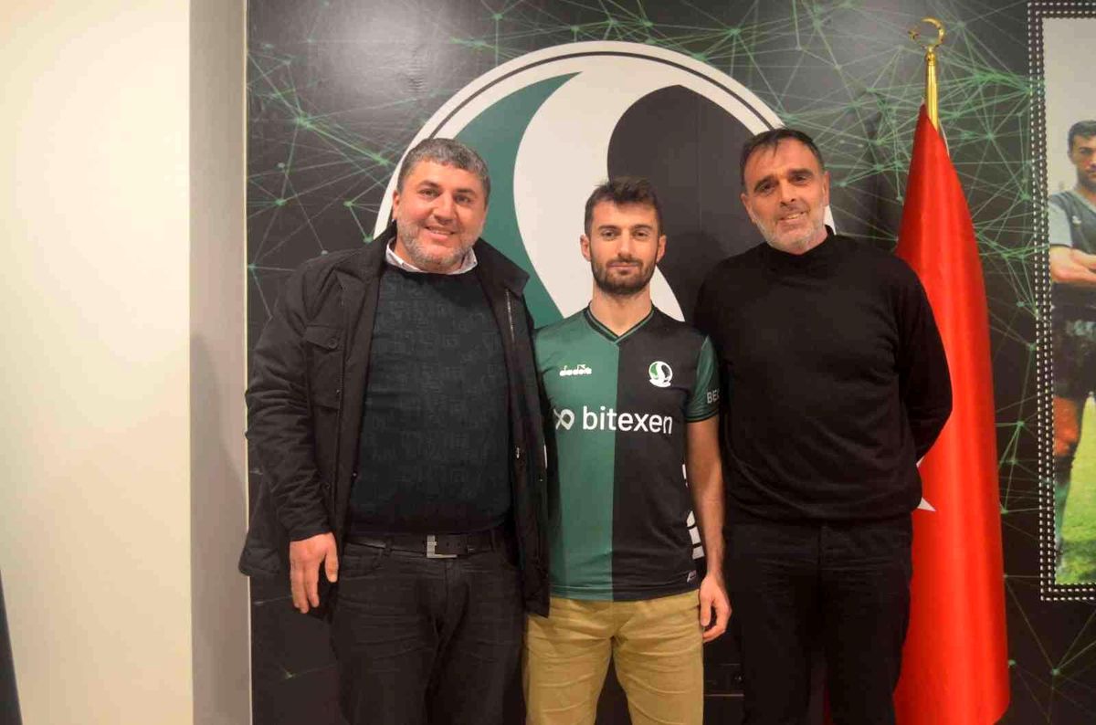 Son dakika: Sakaryaspor\'dan iki transfer