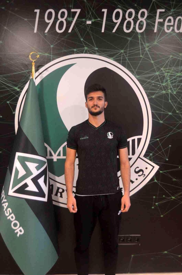 Son dakika: Sakaryaspor'dan iki transfer
