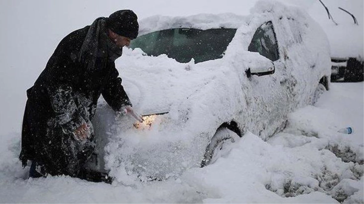 Son Dakika! Vali Yerlikaya\'dan vatandaşlara kar uyarısı: Zorunlu olmadıkça trafiğe çıkmayalım