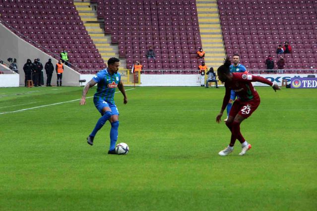 Spor Toto Süper Lig: Hatayspor: 0 Çaykur Rizespor: 0 (Maç devam ediyor)