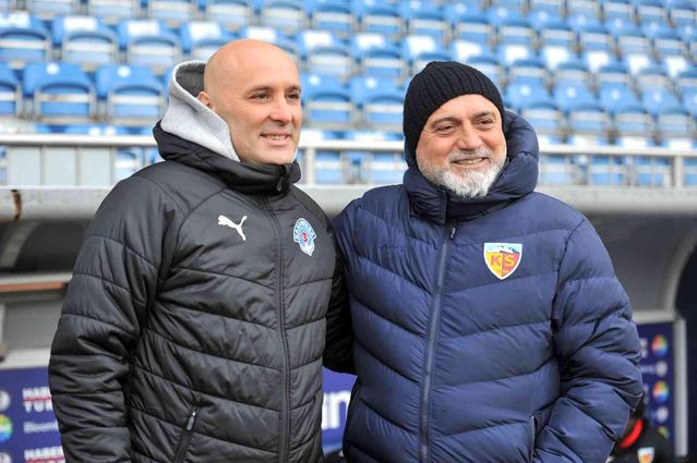 Spor Toto Süper Lig: Kasımpaşa: 2 Kayserispor: 1 (İlk yarı)