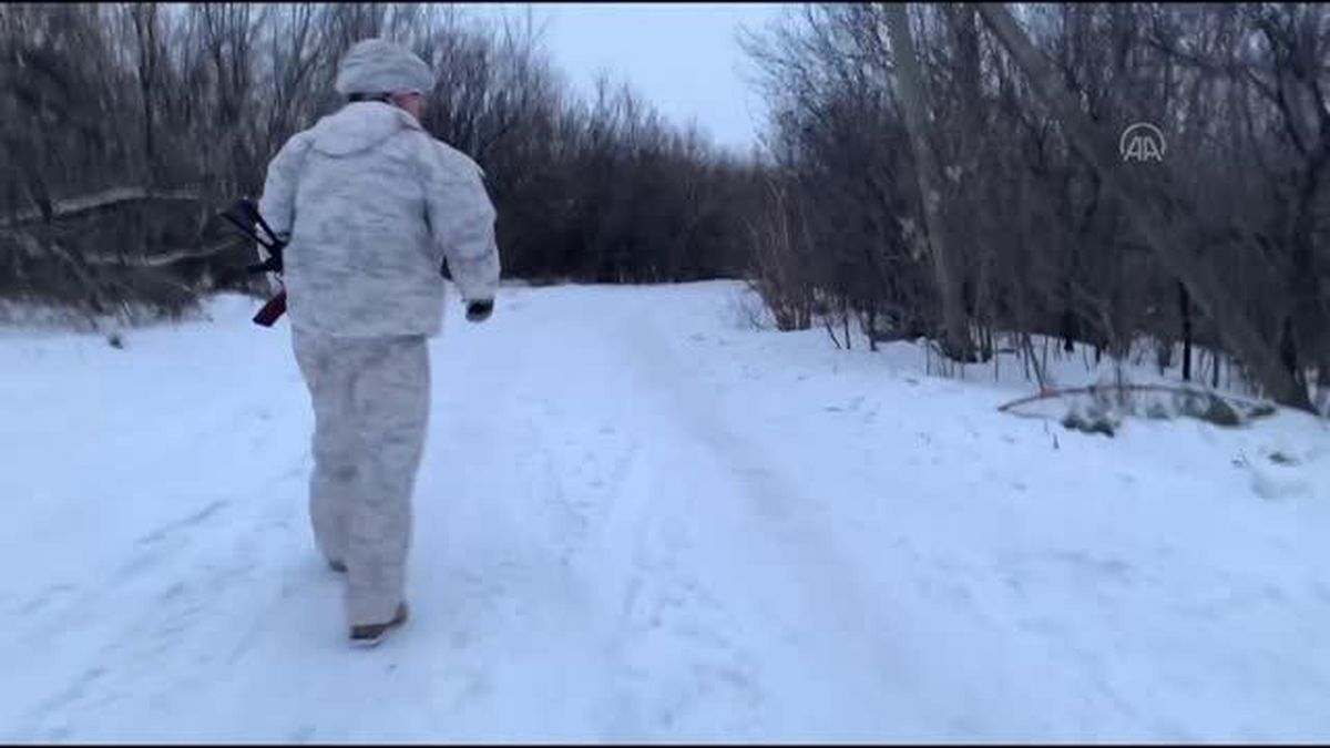 Son dakika! SVİTLODARSK - Ukraynalı askerlerin devriyesi