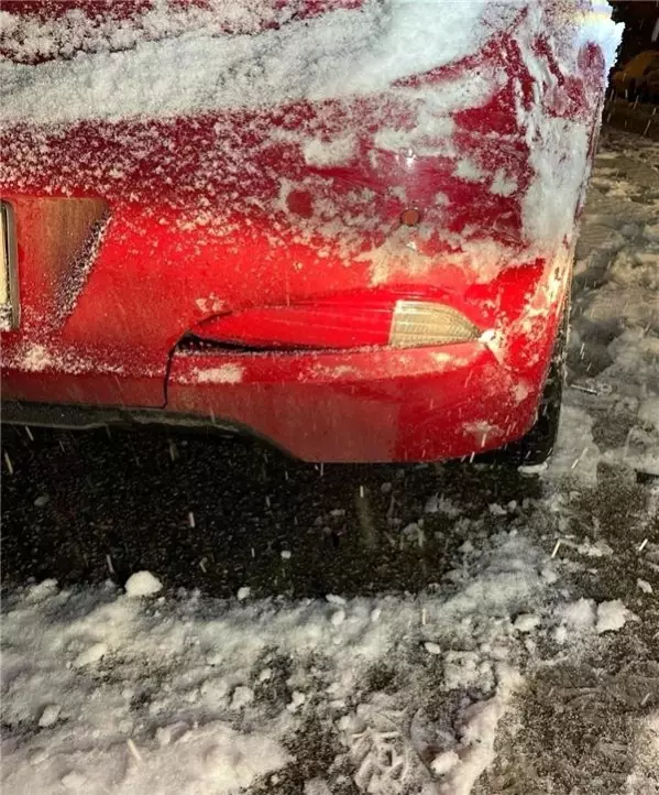 Tamer Karadağlı çarptığı arabanın sahibini arıyor