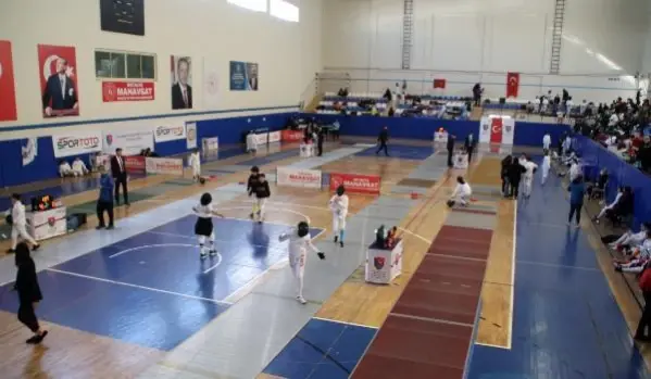 Türkiye Eskrim Şampiyonası, epe turnuvasıyla devam ediyor