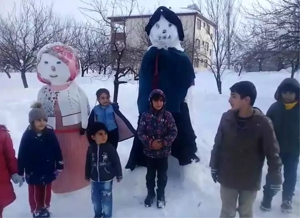 2 metre boyundaki kardan adam ilgi odağı oldu