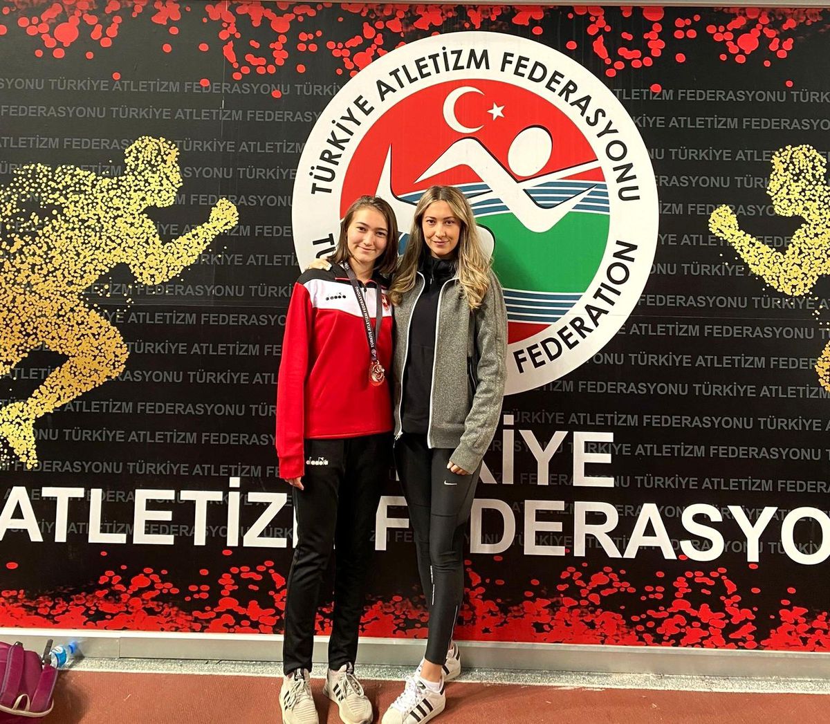 Büyükşehir Belediyespora bir madalya da atletizmden