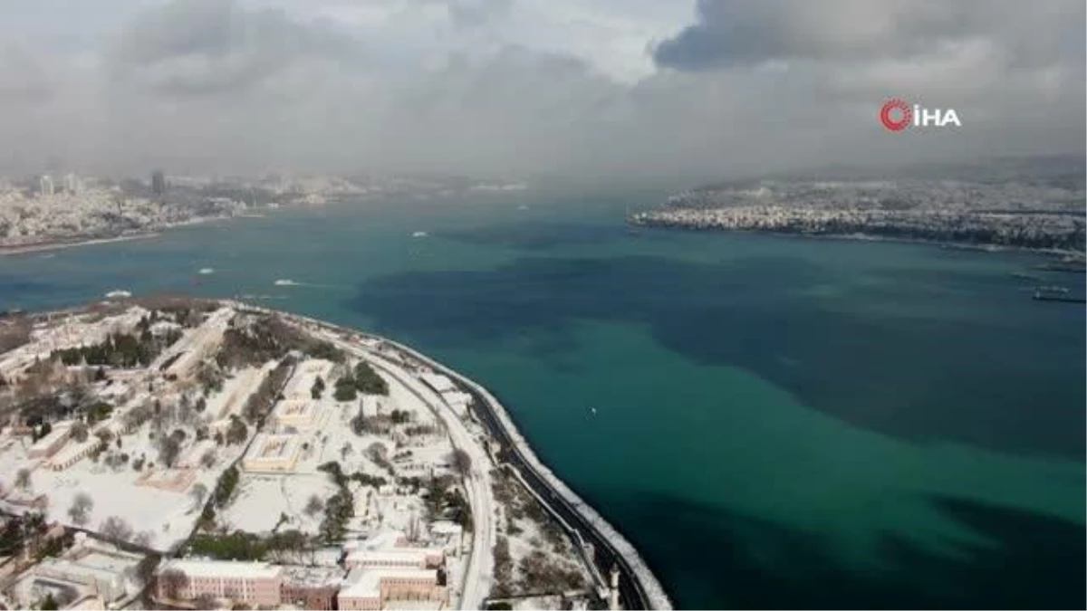 İstanbul\'da masalsı kar manzaraları...Tarihi yarımada beyaza büründü