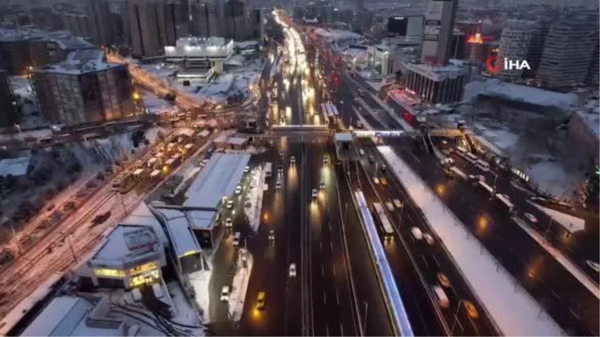 İstanbul\'da trafik yoğunluğu