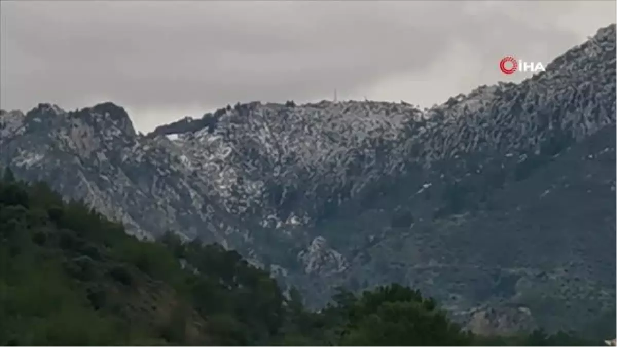 KKTC beyaza büründü