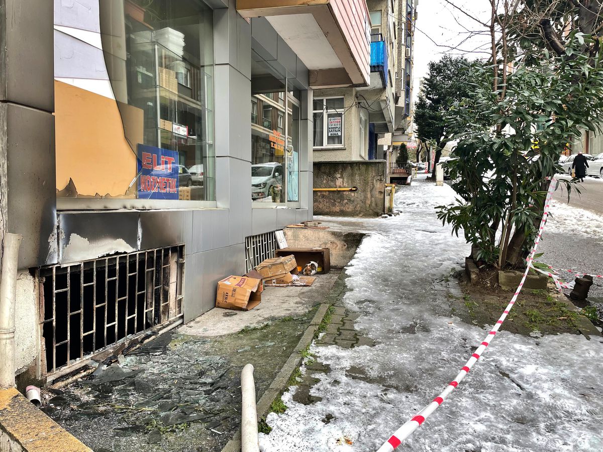 Samsun\'da evde çıkan yangında anne ve oğlu hayatını kaybetti