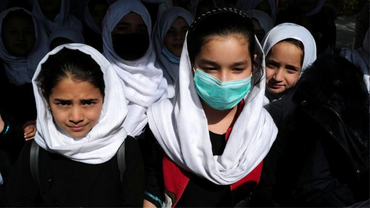 Taliban: Afganistan\'da kadınlar ve kız çocukları Mart ayından itibaren okula dönebilir