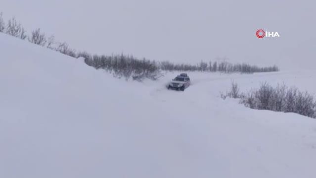 UMKE ve 112 ekipleri, kovid hastasını 9 saatlik çalışmayla hastaneye ulaştırdı
