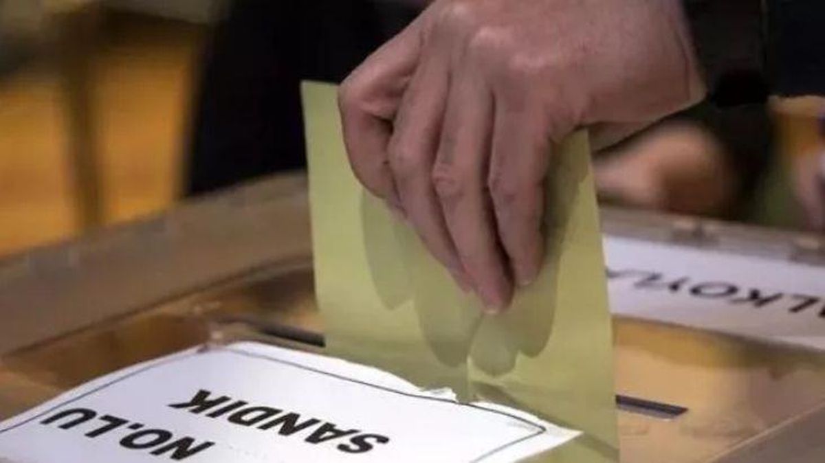 Yeni anket: Seçmenin yüzde 46\'sı seçimlerde oy verdiği partiyi değişterecek!