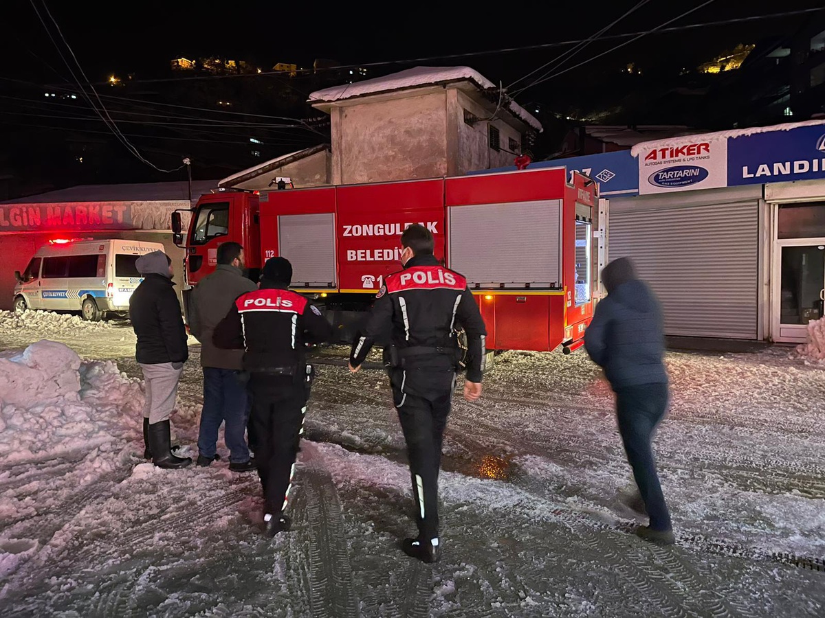 Zonguldak\'ta çıkan yangında dumandan zehirlenen kişi öldü