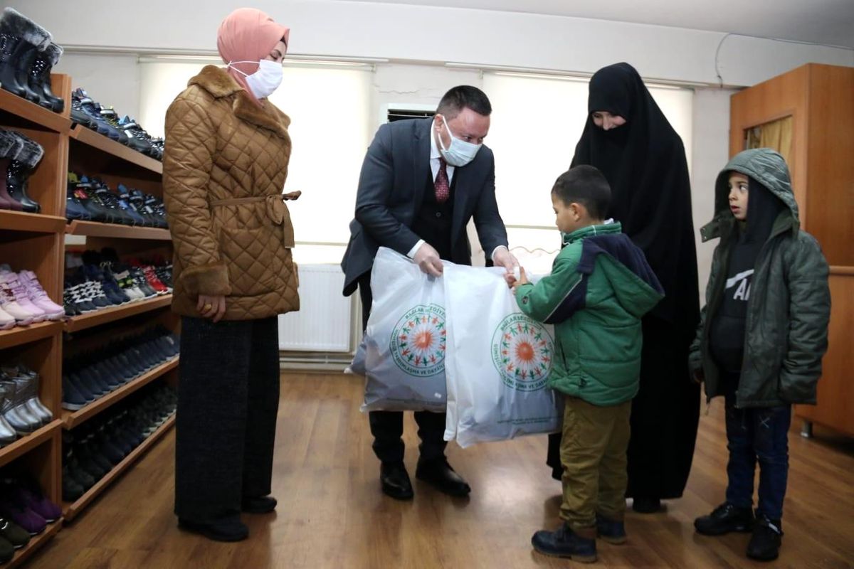 Bağlar Belediyesi tüm imkanlarıyla 24 saat vatandaşların hizmetinde