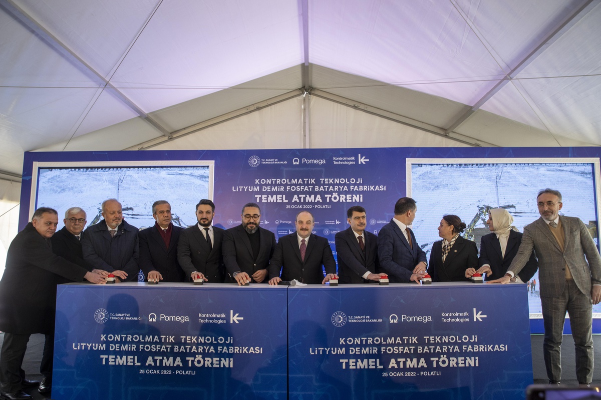 Son dakika haberleri... Bakan Varank, Türkiye\'nin ilk lityum demir fosfat batarya fabrikasının temelini attı Açıklaması