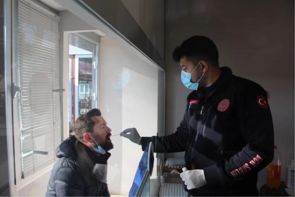 Bulgar turistler PCR testlerini Edirne\'de yaptırıyor