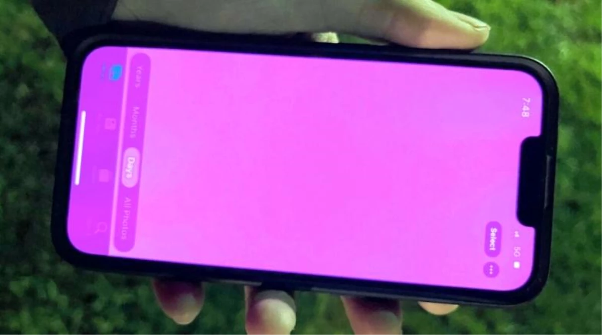 İPhone 13 Serisinde Pembe Ekran Sorunu Ortaya Çıktı