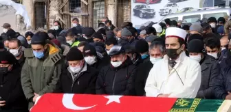 Son dakika haber... İstanbul'daki kazada hayatını kaybeden öğretmen Çankırı'da toprağa verildi